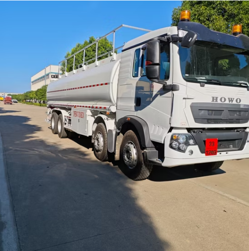 Sinotruk HOWO New Used 6X4 Lhdrhd 340HP Fuel Semi Trailer Tanker Refueling Dispenser Oil Tank Truck